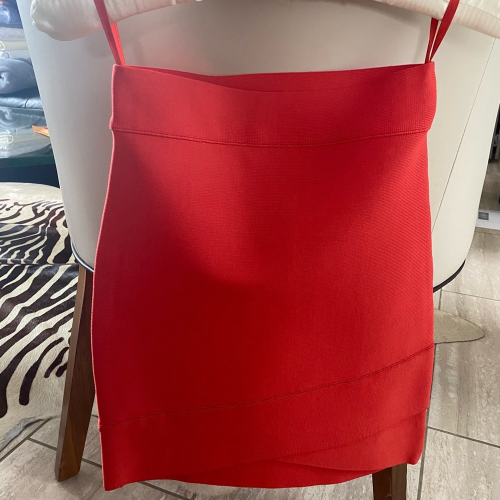 BCBGMAXAZRIA Coral skirt size XS
